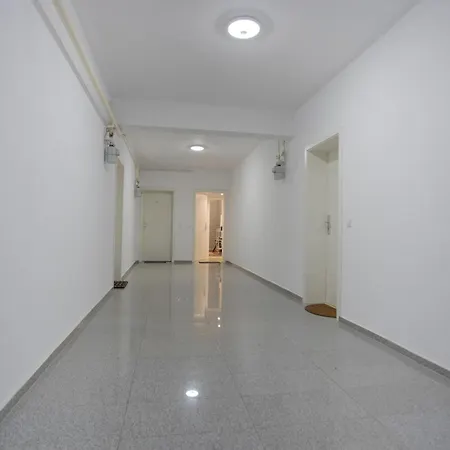 Blue 1 * Braşov