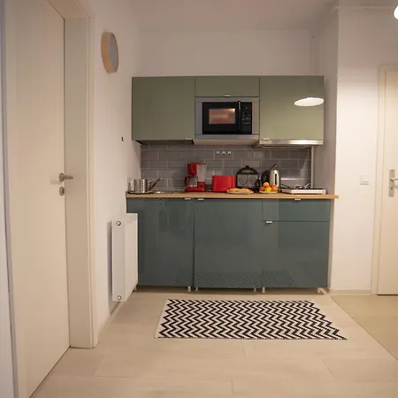 Blue 1 Apartment *